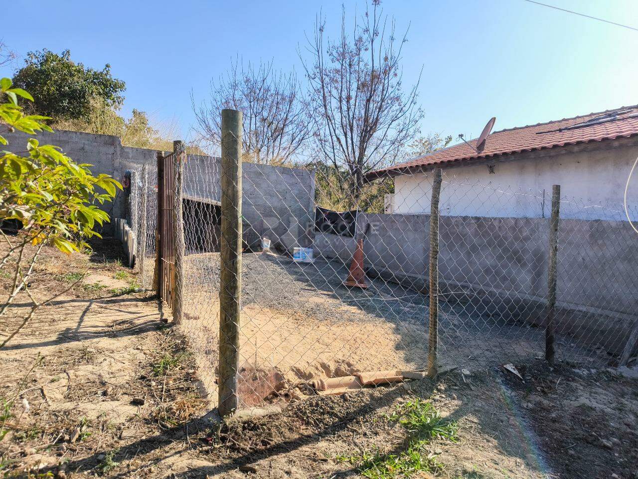 Chácara à venda no bairro Pires de Baixo: CANIL