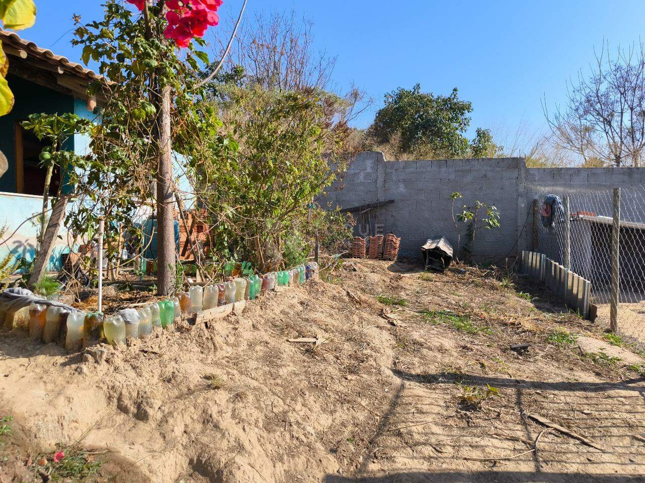 Chácara à venda no bairro Pires de Baixo: QUINTAL 