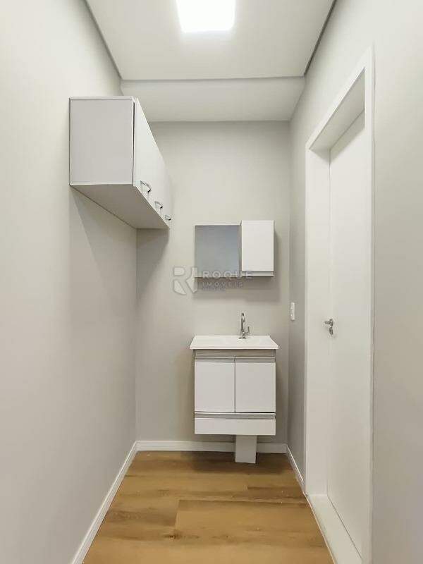 Apartamento para aluguel no bairro Vale das Esmeraldas: Lavabo