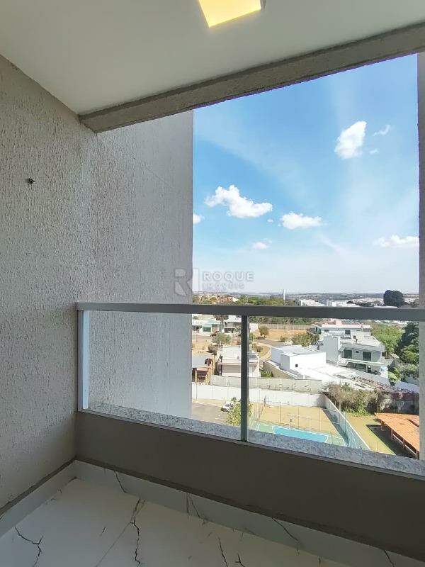 Apartamento para aluguel no bairro Vale das Esmeraldas: Sacada