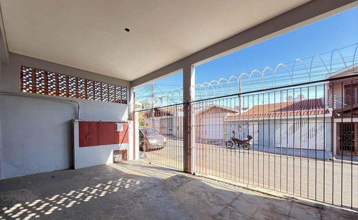 Salão para aluguel no bairro Jardim Residencial Roseira: Frente 