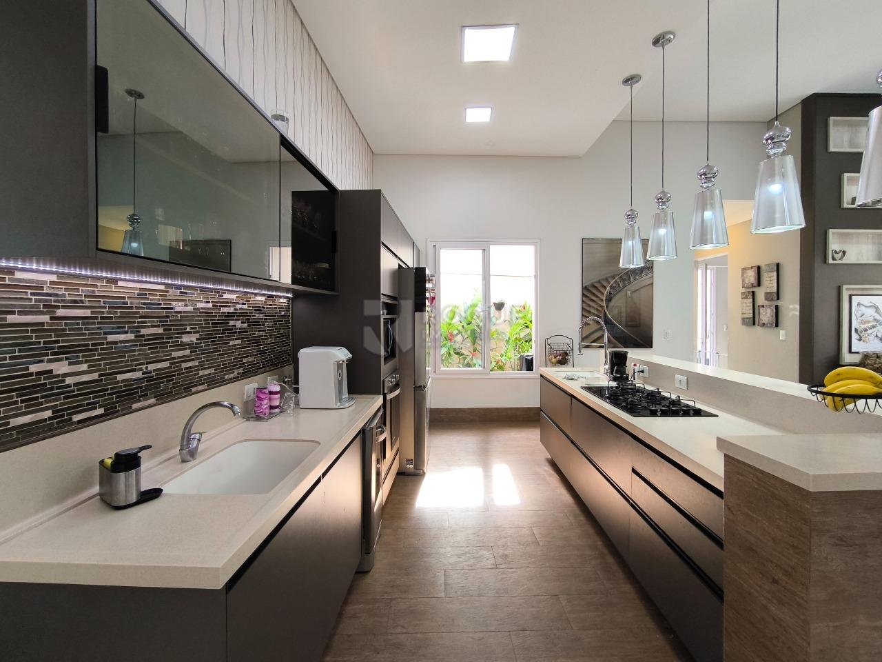 Casa em condomínio à venda no bairro Ville de France: COZINHA