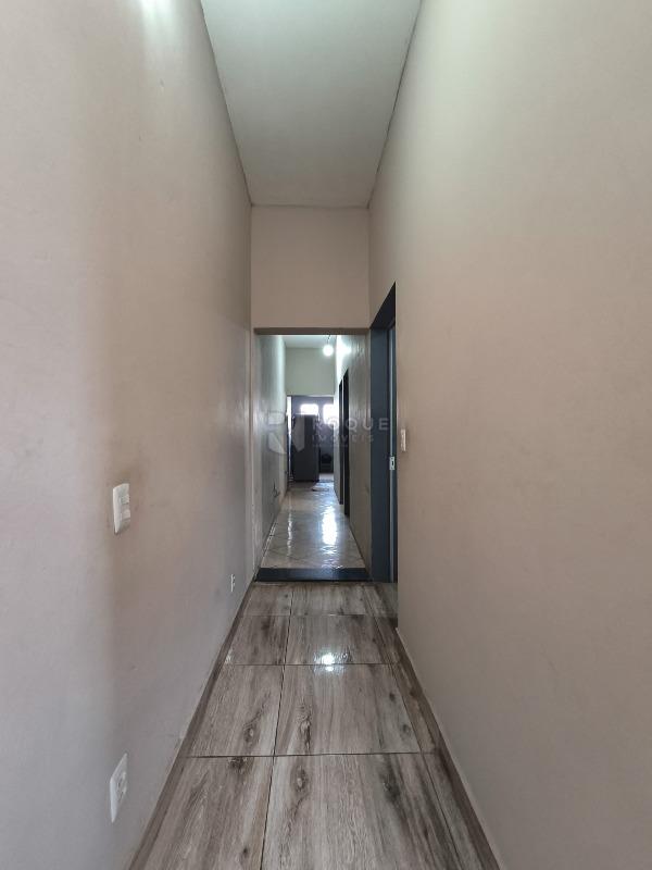 Casa Residencial à venda no bairro Jardim Residencial Guimarães: CORREDOR INTERNO