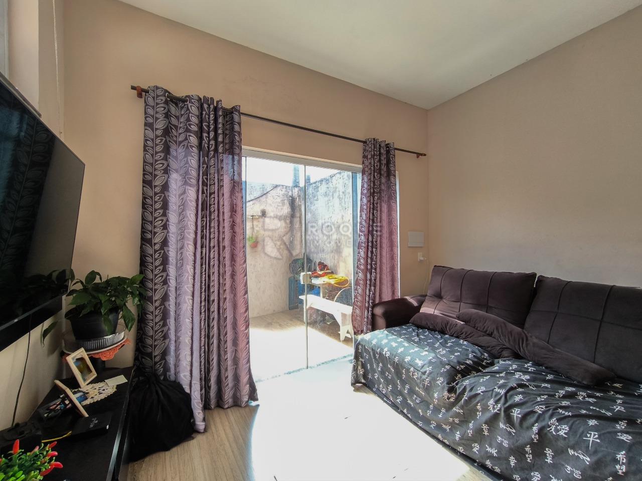 Casa Residencial à venda no bairro Jardim Residencial Guimarães: SALA DE ESTAR