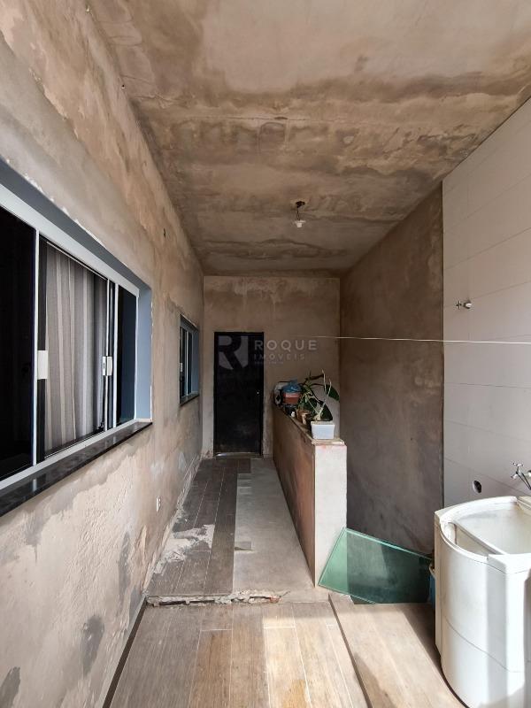 Casa Residencial à venda no bairro Jardim Residencial Guimarães: LAVANDERIA