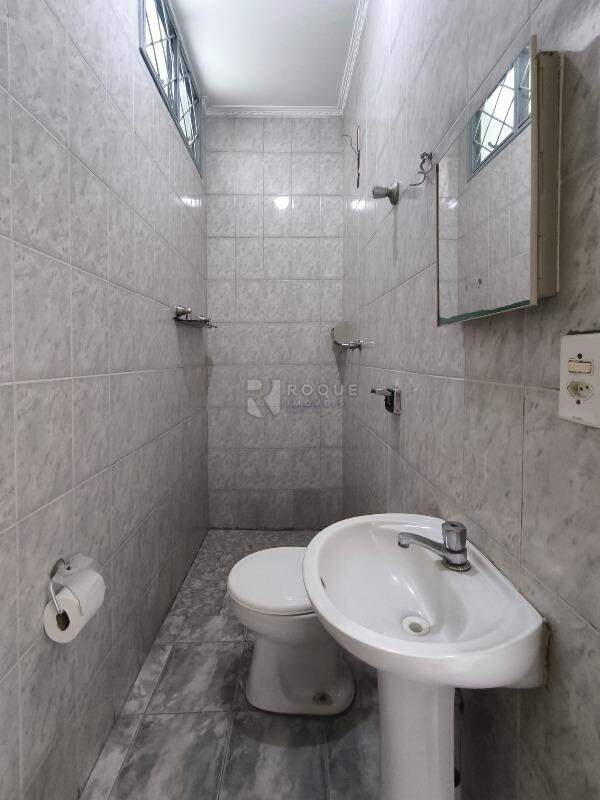 Casa Residencial à venda no bairro Jardim da Graminha: WC SUÍTE