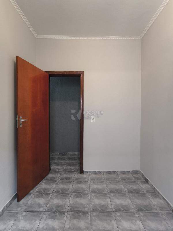 Casa Residencial à venda no bairro Jardim da Graminha: DORMITÓRIO 2