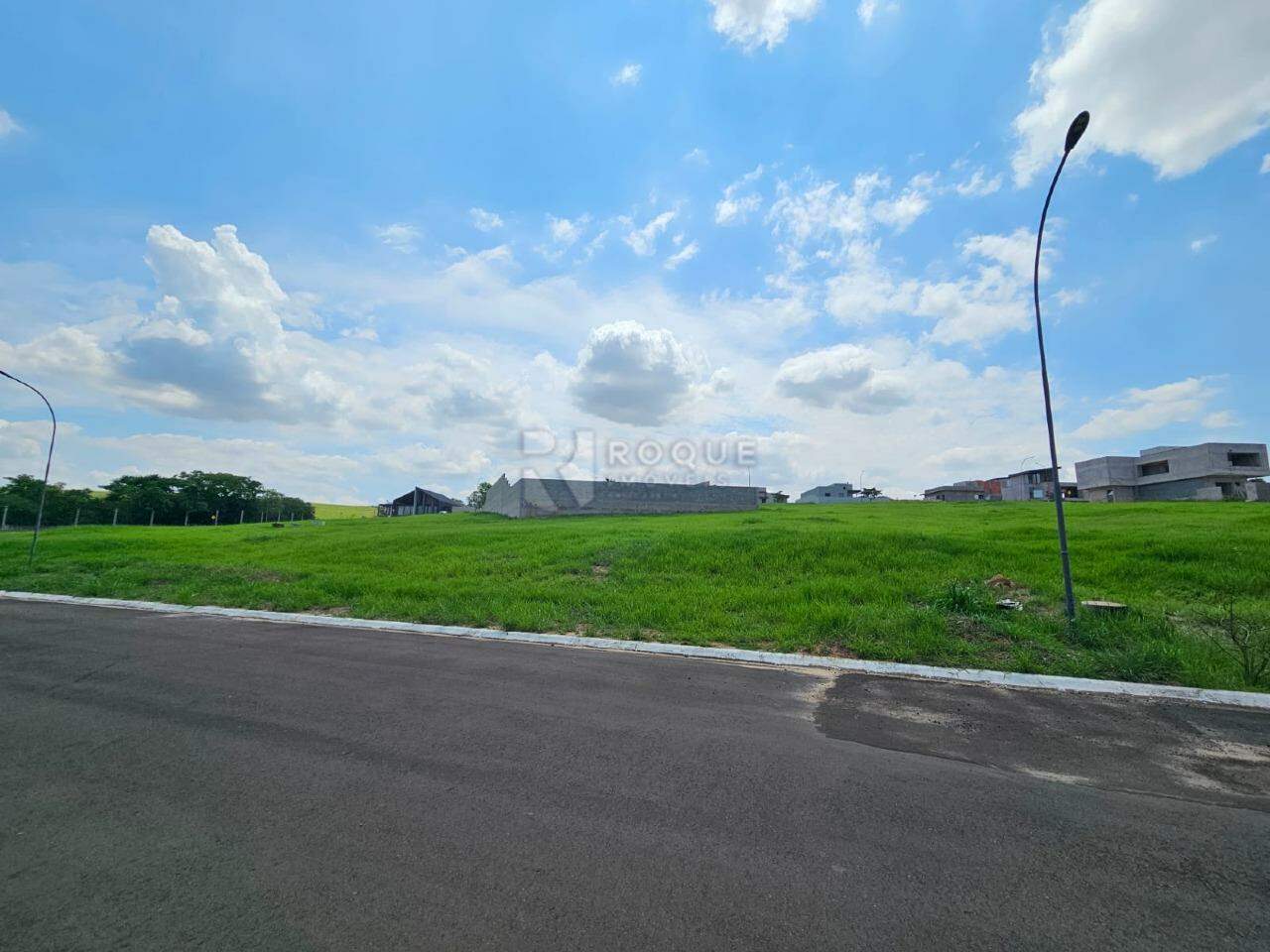 Terreno em condomínio à venda no bairro Residencial Jardim Barra do Cisne I:
