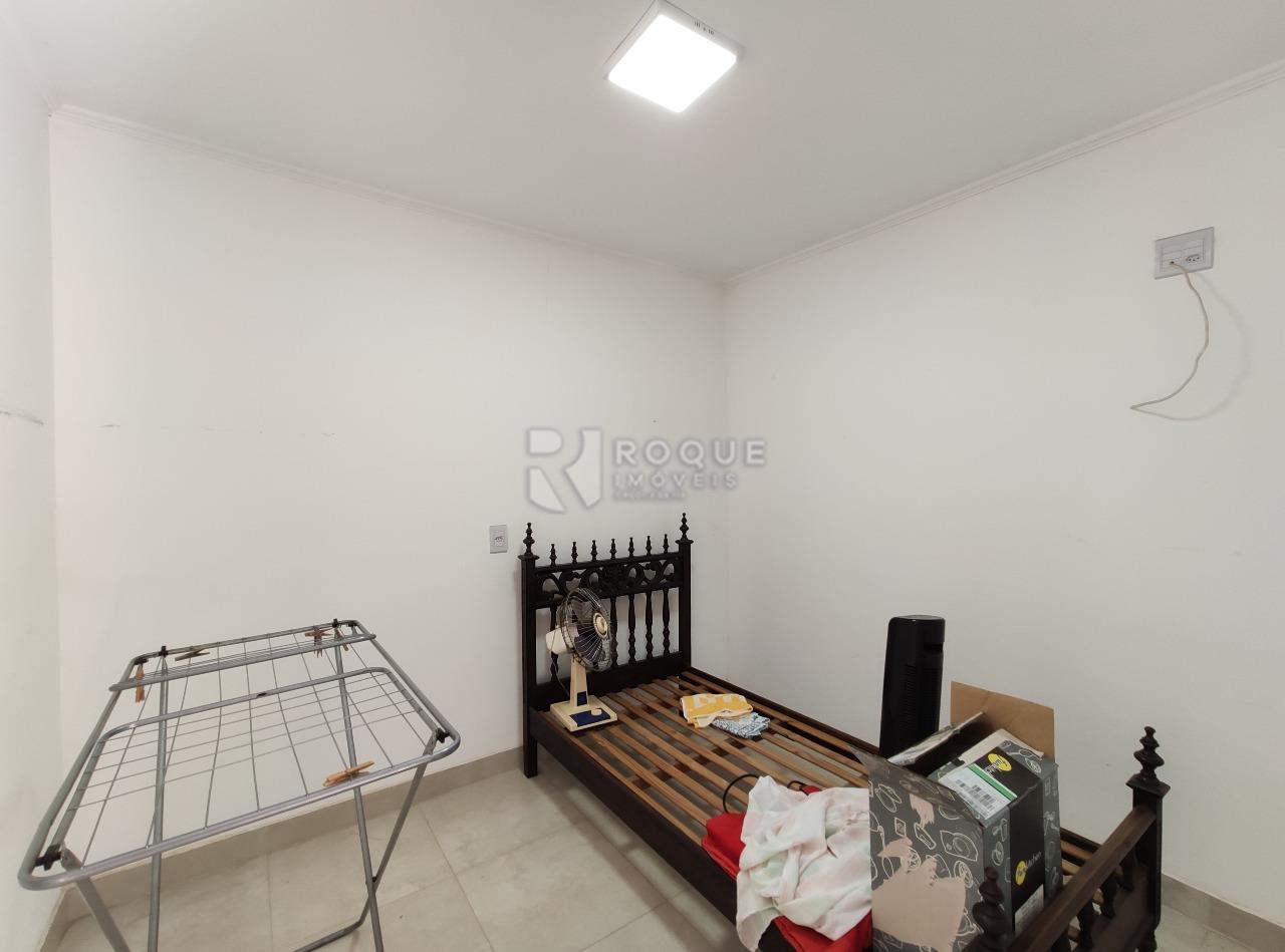 Casa Residencial à venda no bairro Vila São Geraldo: Dormitório fundo 