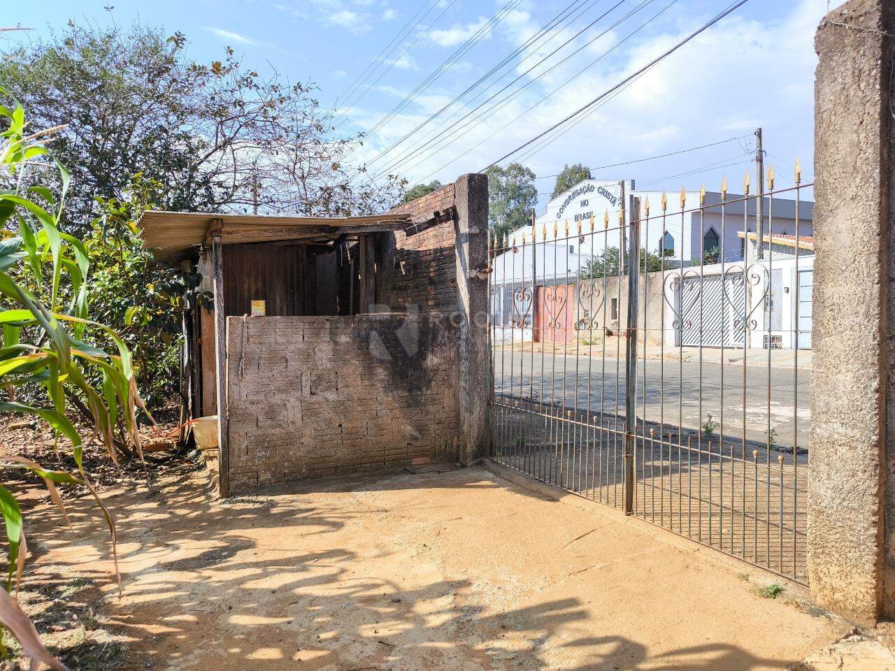 Terreno à venda no bairro Jardim Residencial Village: ENTRADA