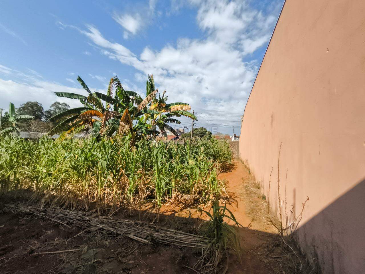 Terreno à venda no bairro Jardim Residencial Village: 