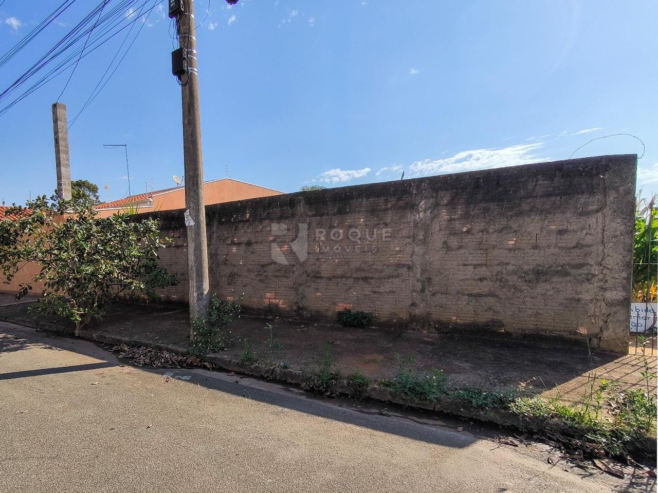 Terreno à venda no bairro Jardim Residencial Village: FRENTE
