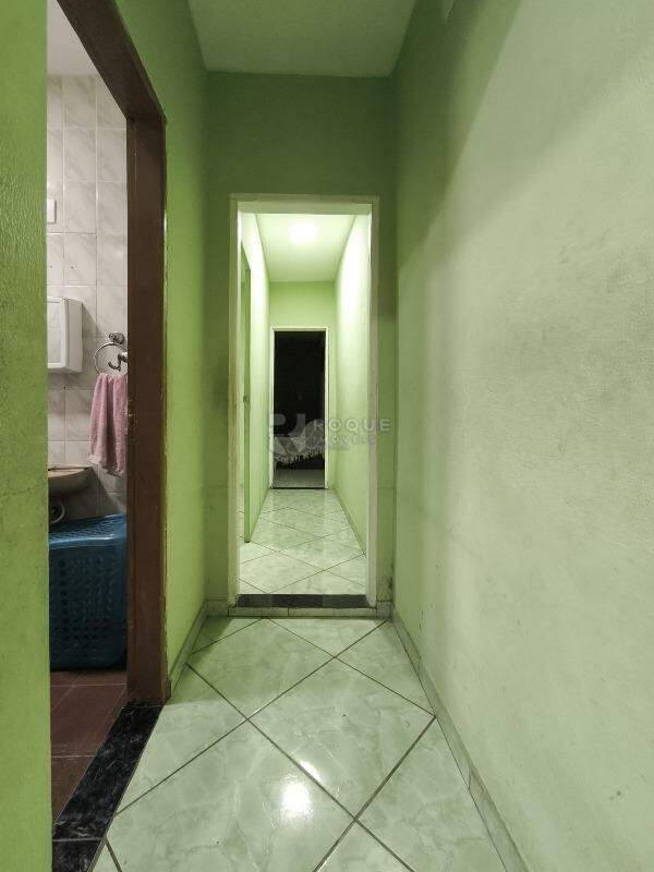 Casa Residencial à venda no bairro Jardim Bartolomeu Grotta: CORREDOR INTERNO