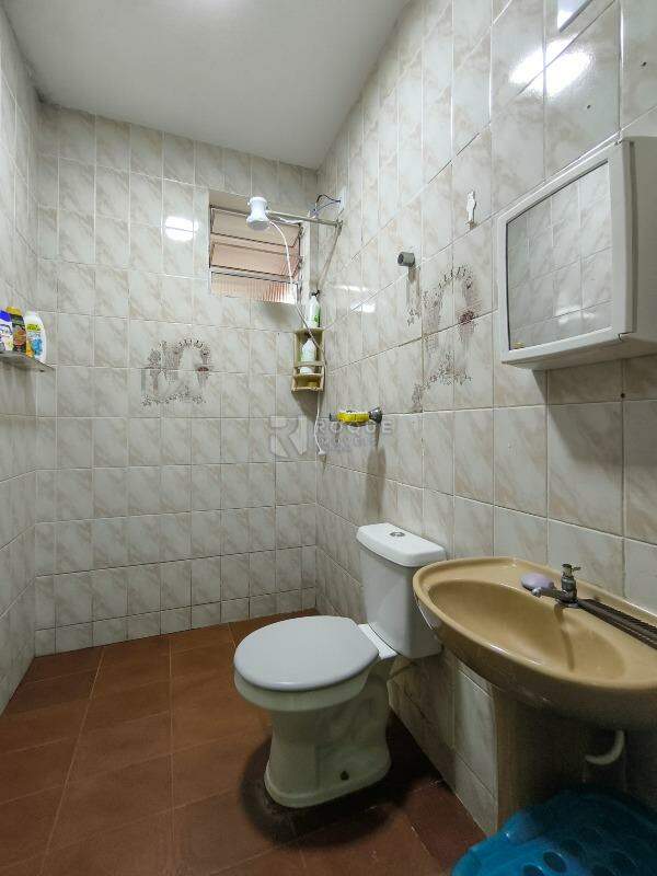 Casa Residencial à venda no bairro Jardim Bartolomeu Grotta: BANHEIRO SOCIAL