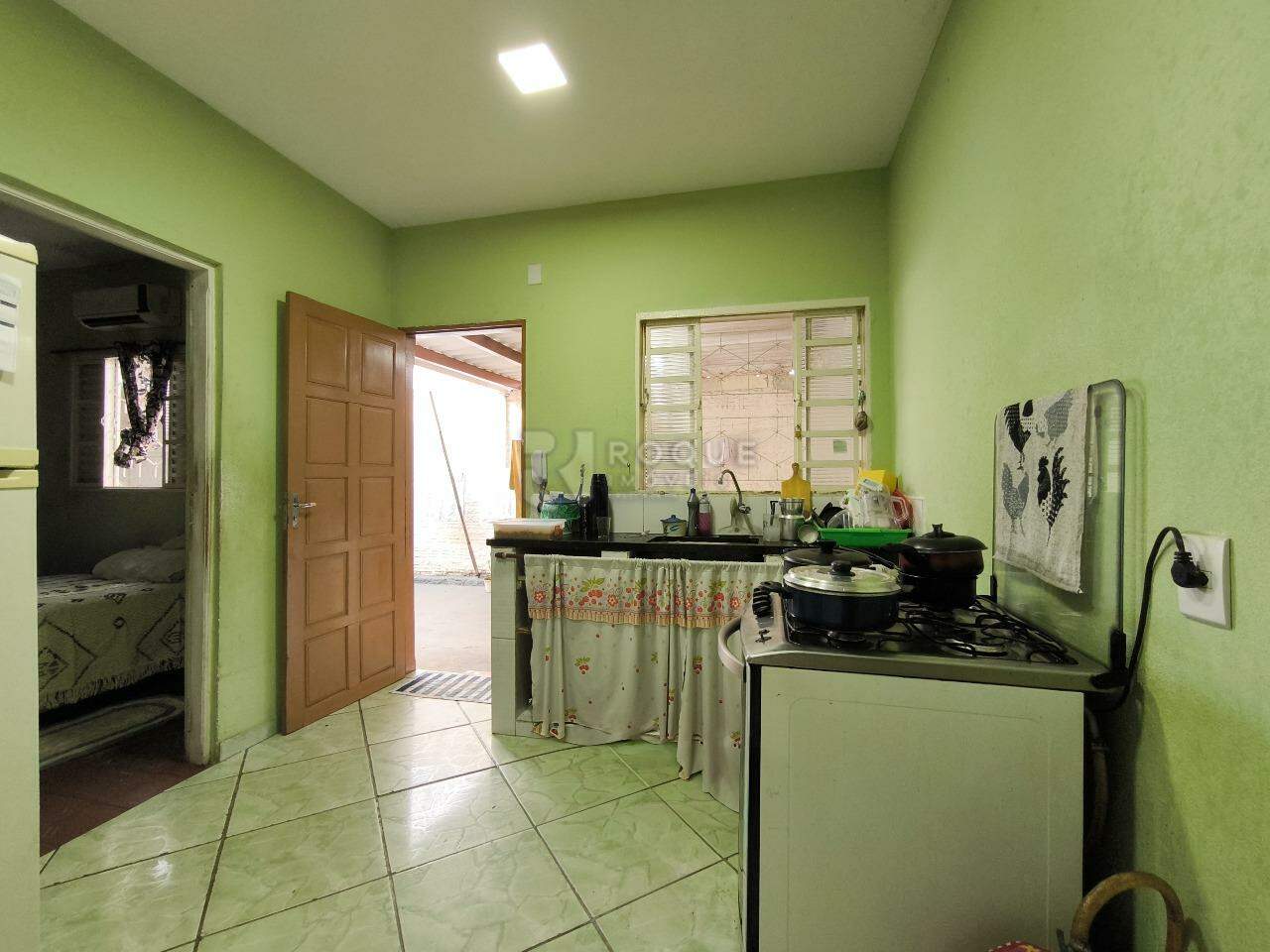 Casa Residencial à venda no bairro Jardim Bartolomeu Grotta: COZINHA