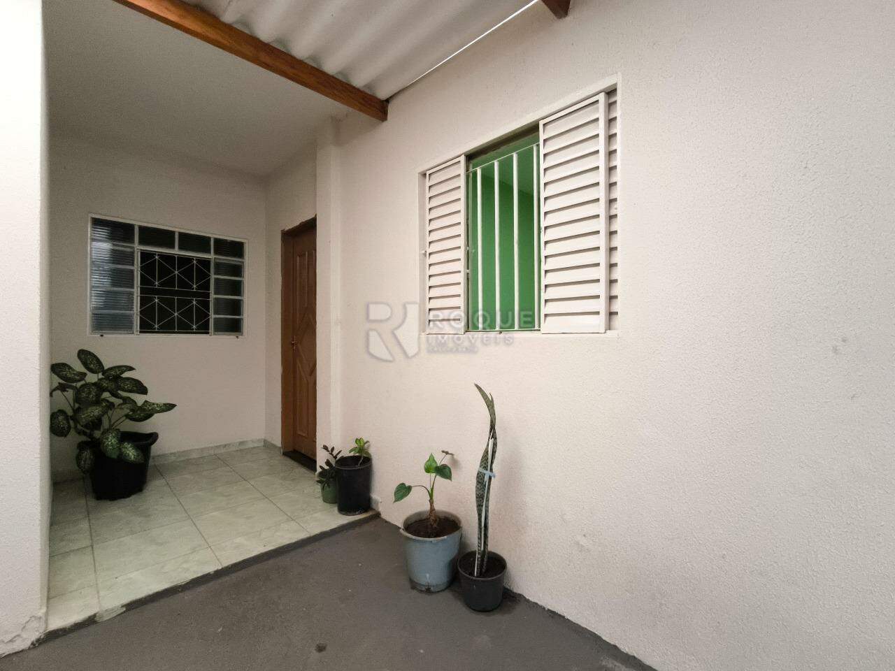 Casa Residencial à venda no bairro Jardim Bartolomeu Grotta: HALL DE ENTRADA