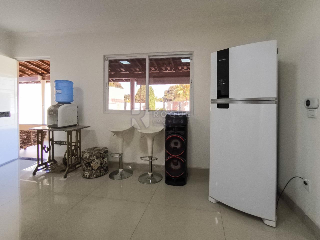 Chácara à venda no bairro Pires de Baixo: COZINHA