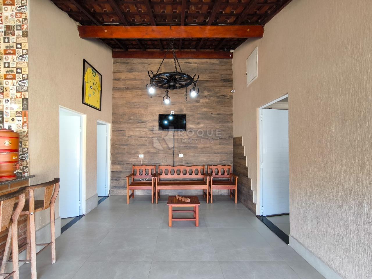 Chácara à venda no bairro Pires de Baixo: ÁRE DE CIRCULAÇÃO