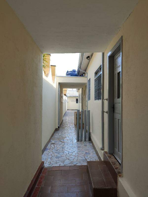 Casa Residencial para aluguel no bairro Boa Vista: Corredor de acesso