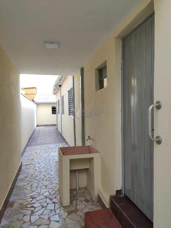 Casa Residencial para aluguel no bairro Boa Vista: Área de serviço / corredor 