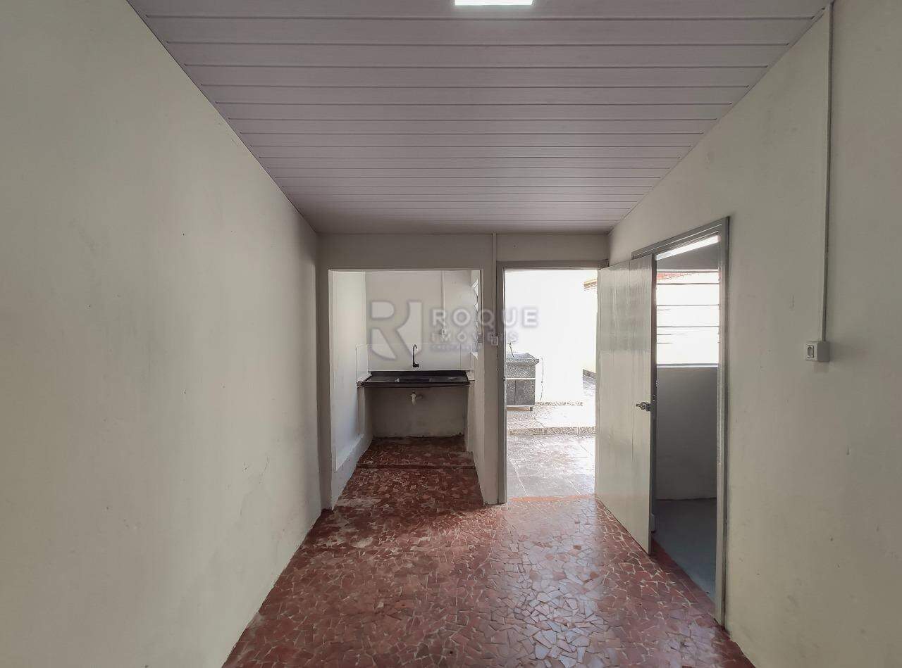 Casa Residencial para aluguel no bairro Boa Vista: Cozinha / sala fundo 