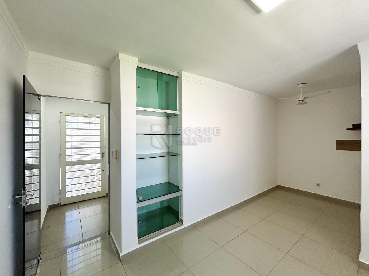 Casa Residencial para aluguel no bairro Vila Claudia: Dormitório 4 suíte 