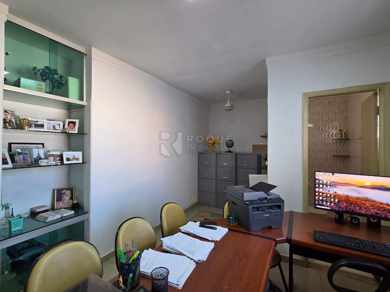 Casa Residencial para aluguel no bairro Vila Claudia: Suíte 