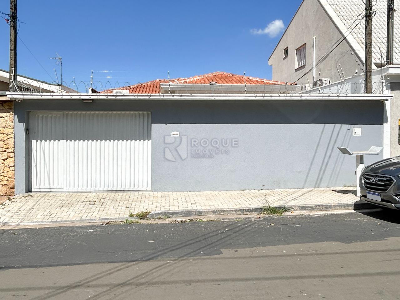 Casa Residencial para aluguel no bairro Vila Claudia: Fachada