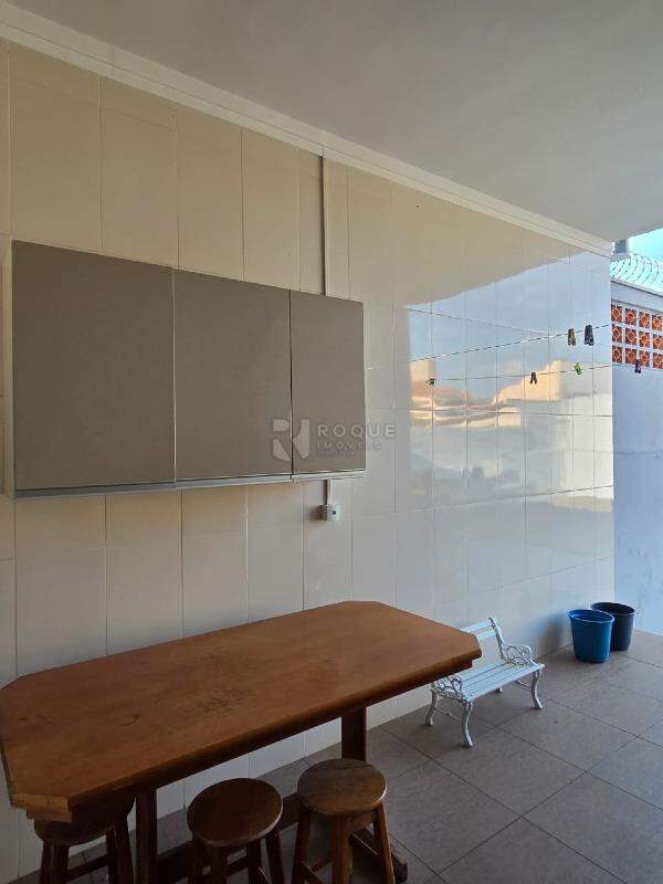 Casa Residencial para aluguel no bairro Vila Claudia: Área de serviço