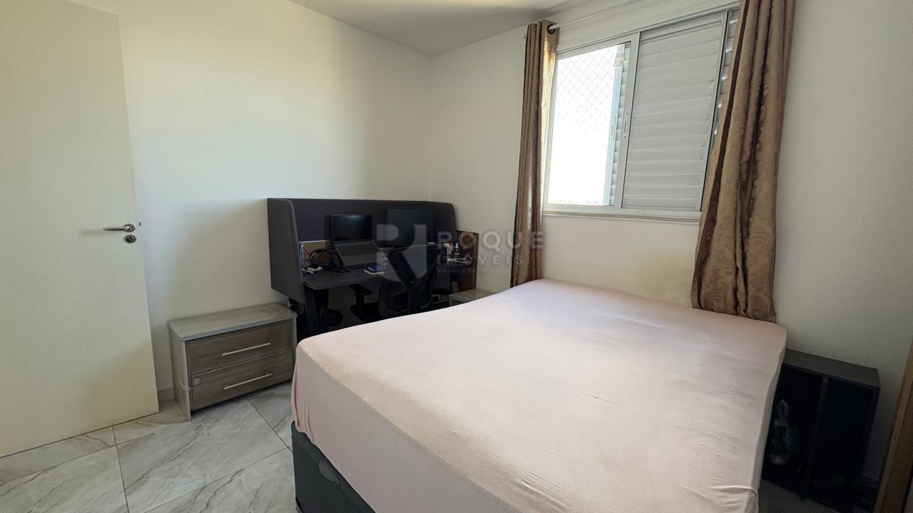 Apartamento à venda no bairro Jardim Trevo: 