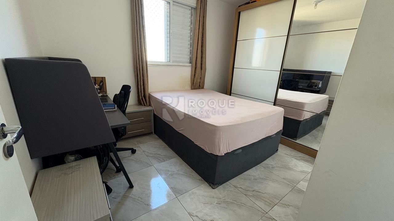 Apartamento à venda no bairro Jardim Trevo: 