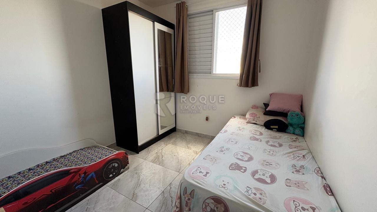 Apartamento à venda no bairro Jardim Trevo: 