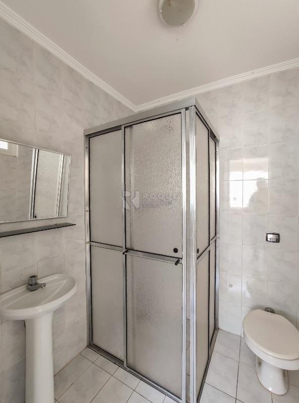 Casa em condomínio à venda no bairro Jardim Florença: WC fundo 