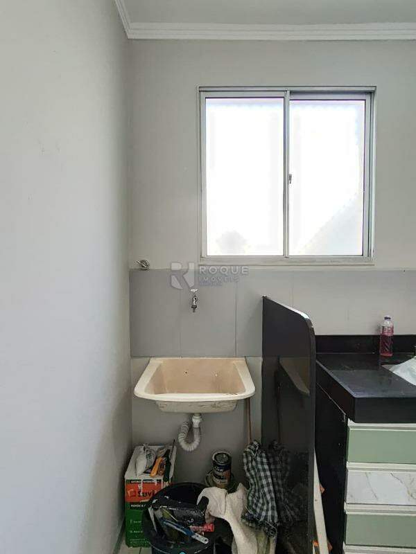 Apartamento para aluguel no bairro Jardim do Lago: Lavanderia