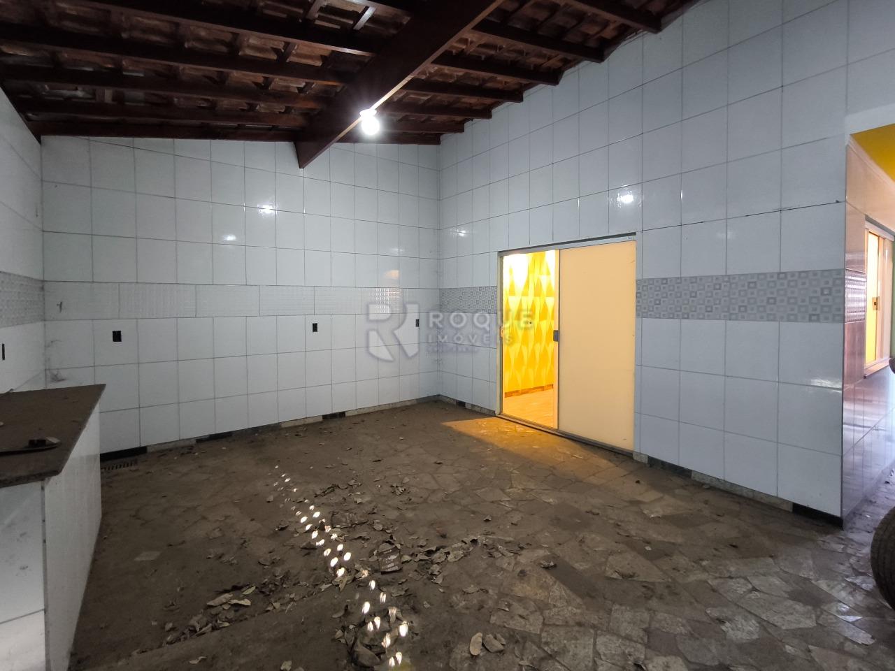 Casa Residencial à venda no bairro Jardim Bartolomeu Grotta: FRENTE