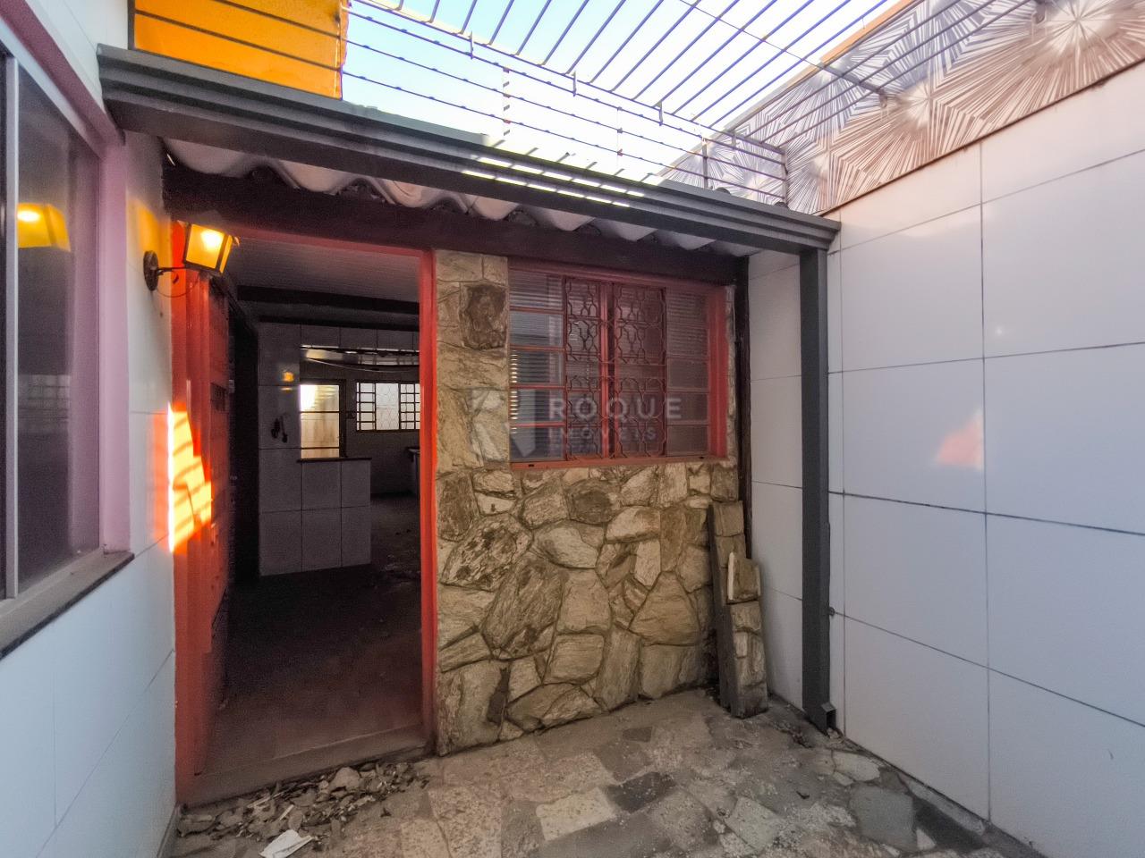 Casa Residencial à venda no bairro Jardim Bartolomeu Grotta: ÁREA DE LUZ