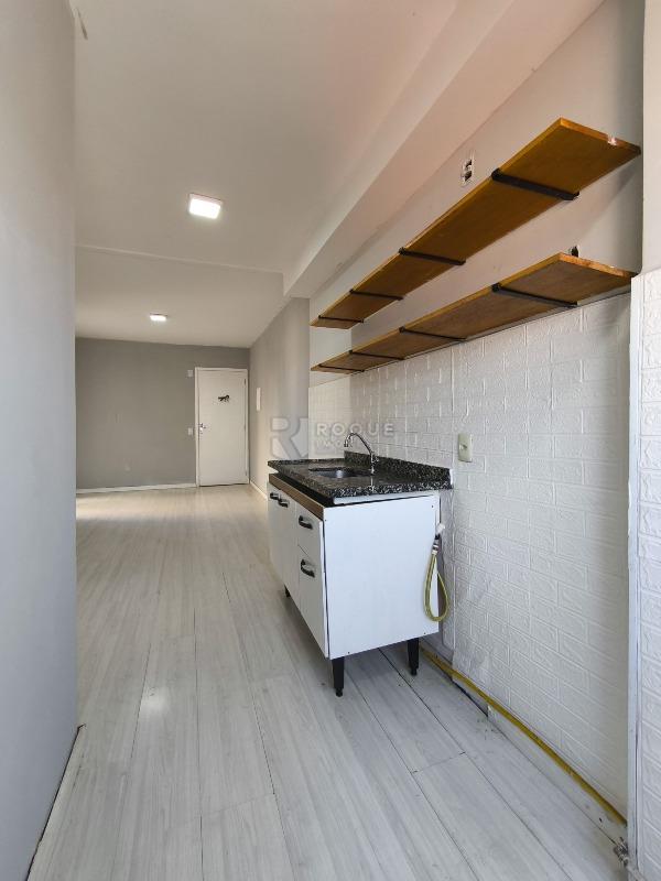 Apartamento à venda no bairro Residencial Jardins de Limeira: COZINHA