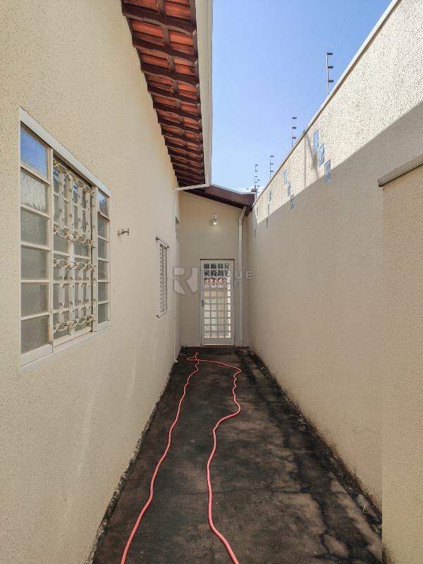Casa Residencial para aluguel no bairro Parque das Nações: Corredor 