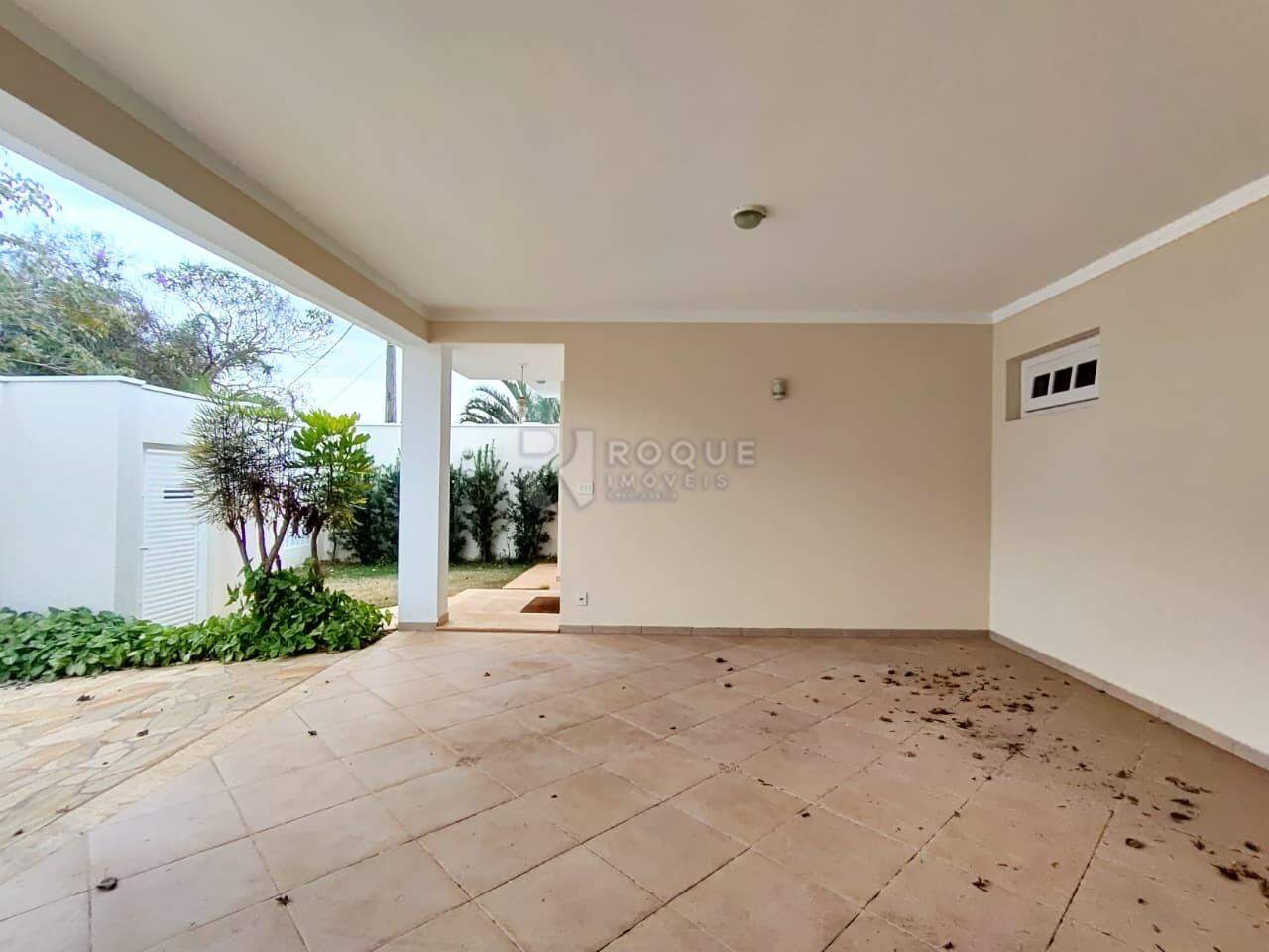 Casa em condomínio para aluguel no bairro Residencial Jardim dos Ipês II: Garagem
