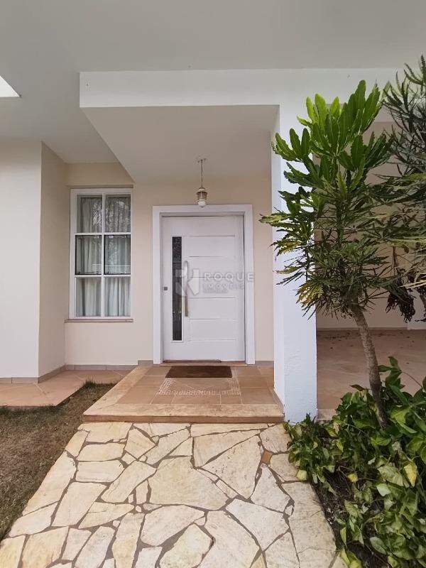 Casa em condomínio para aluguel no bairro Residencial Jardim dos Ipês II: Hall