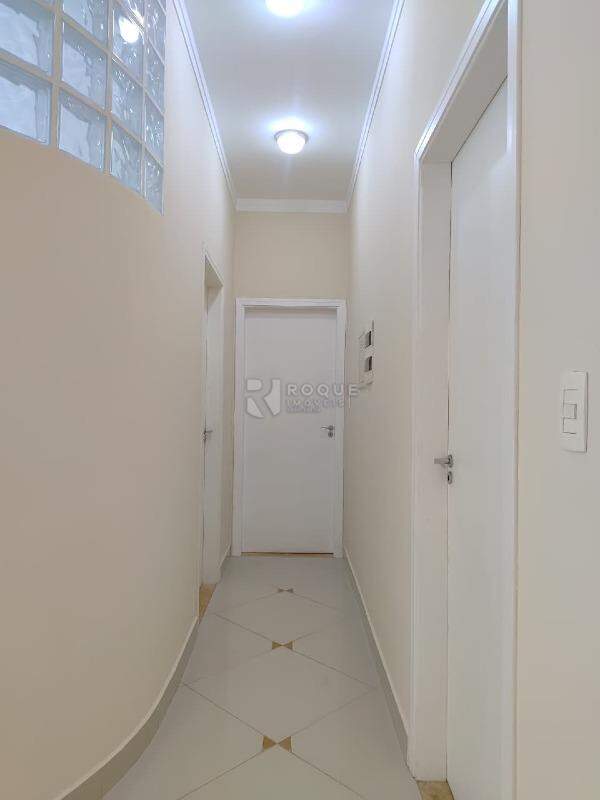 Casa em condomínio para aluguel no bairro Residencial Jardim dos Ipês II: Hall