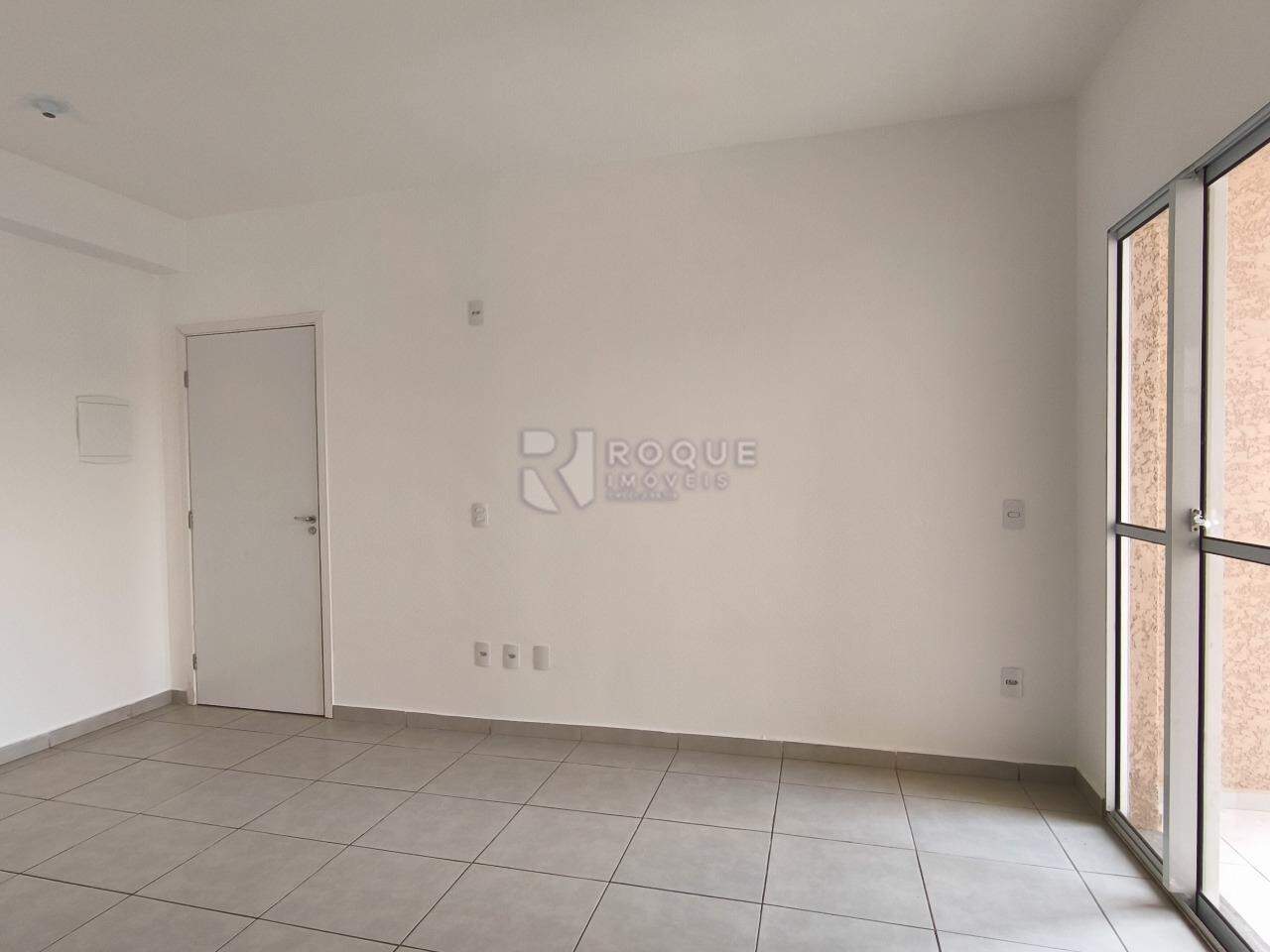 Apartamento à venda no bairro Parque Hippolyto: SALA DE ESTAR