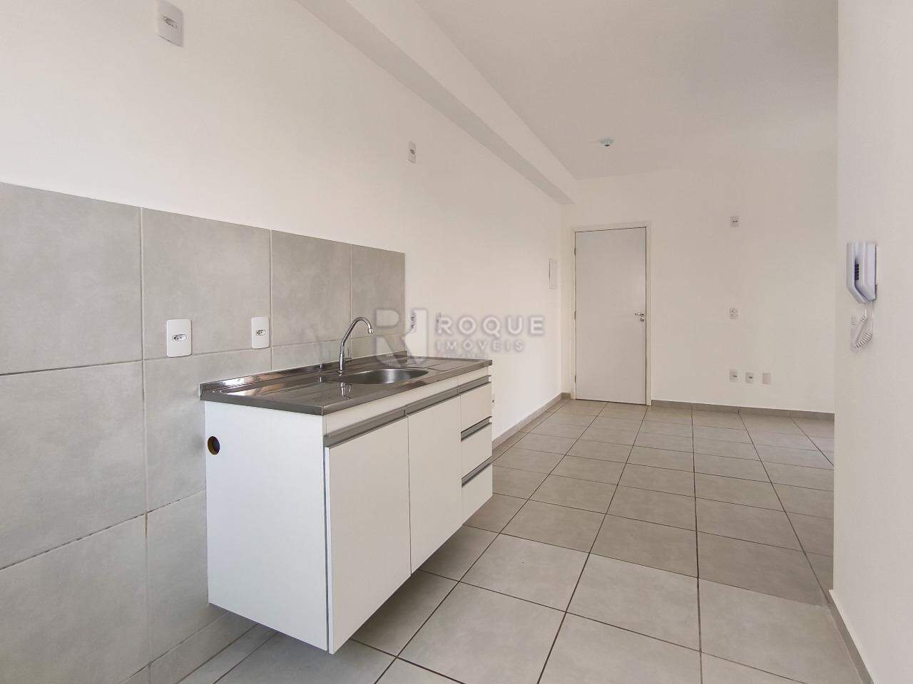 Apartamento à venda no bairro Parque Hippolyto: COZINHA