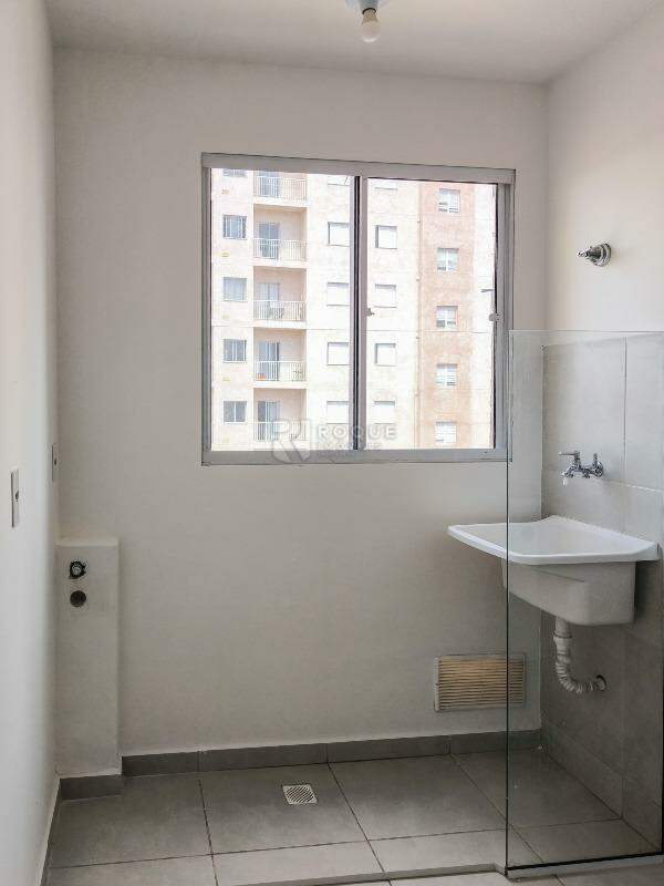 Apartamento à venda no bairro Parque Hippolyto: LAVANDERIA