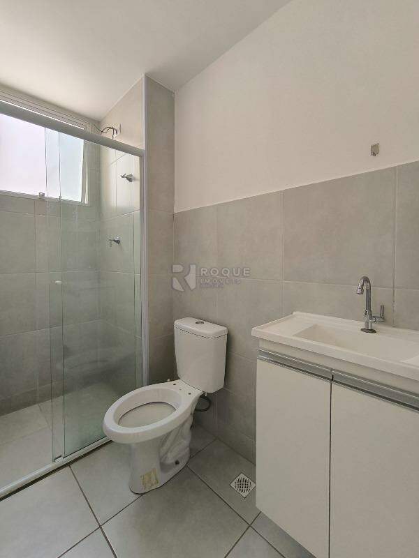 Apartamento à venda no bairro Parque Hippolyto: BANHEIRO SOCIAL
