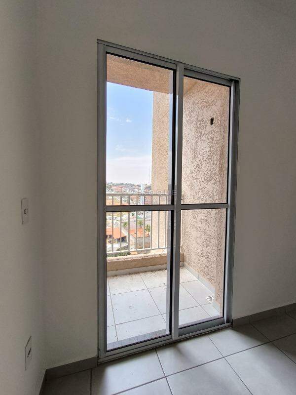 Apartamento à venda no bairro Parque Hippolyto: SACADA