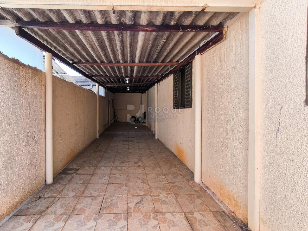 Casa Residencial à venda no bairro Jardim Nova Suiça: GARAGEM