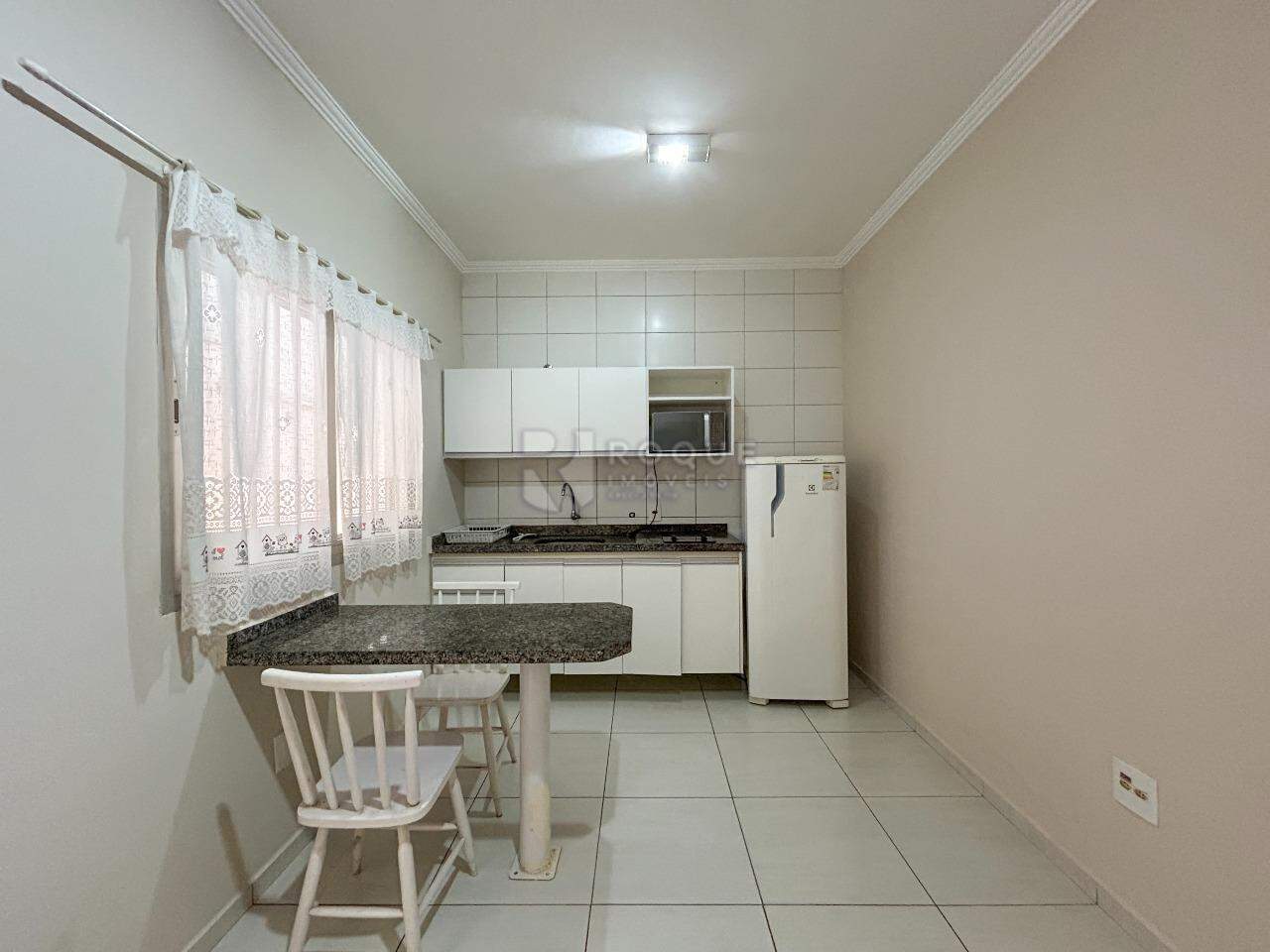 Kitnet para aluguel no bairro Jardim Cidade Universitária I: Cozinha 