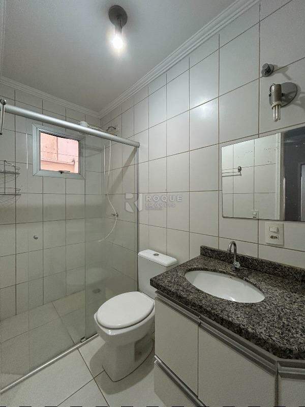 Kitnet para aluguel no bairro Jardim Cidade Universitária I: WC social 