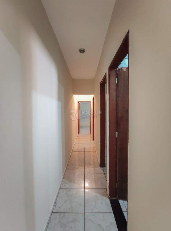 Casa Residencial para aluguel no bairro Jardim Residencial Regina Bastelli: Hall